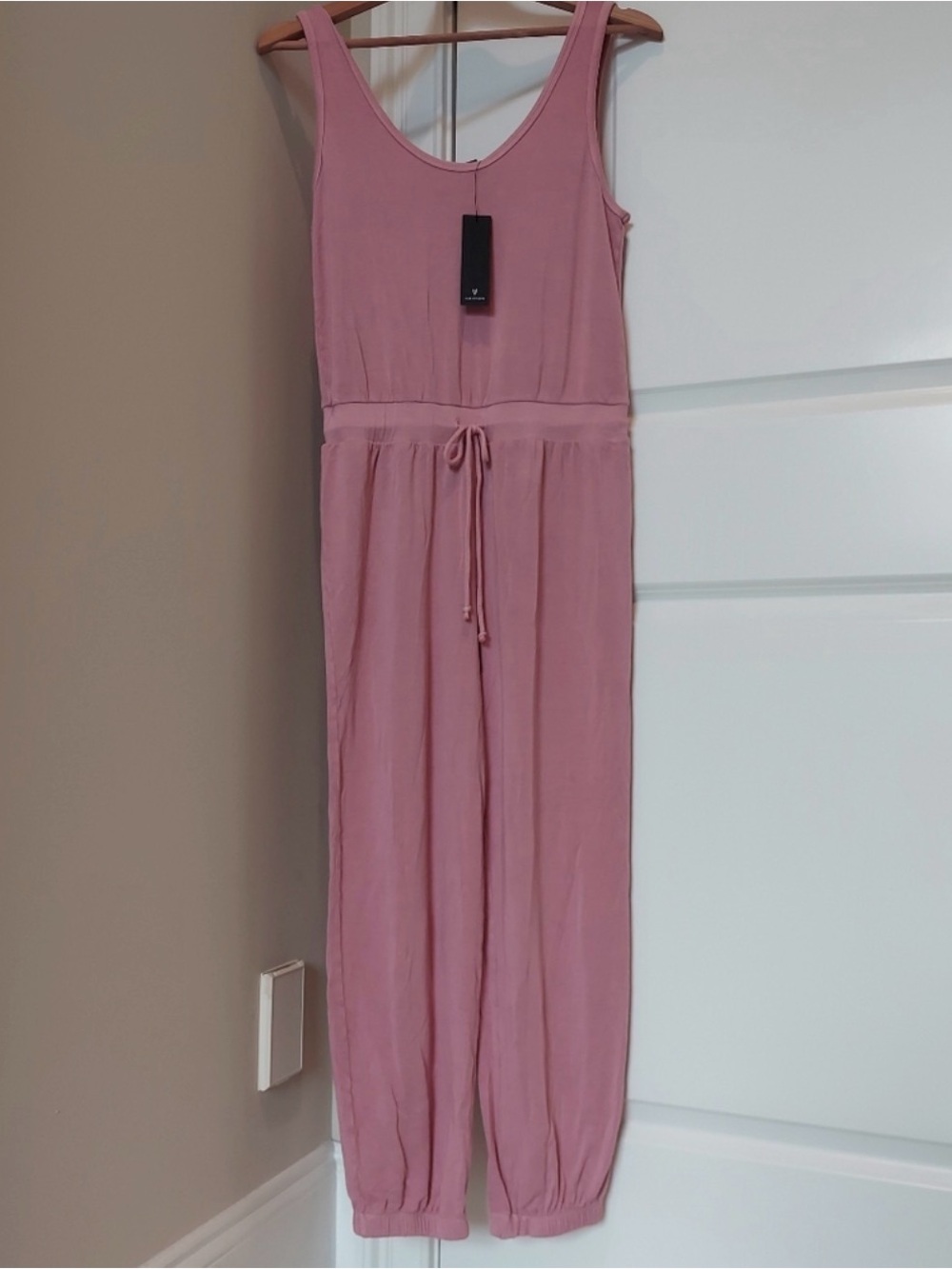 LuWomen's Sleeveless Pink Jumpsuit with Drawstring Waist